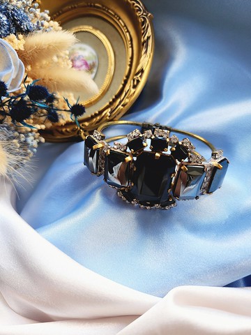 美國西洋古董飾品 / 捷克工藝黑高貴黑切割方水晶鑽手環/黑珠寶