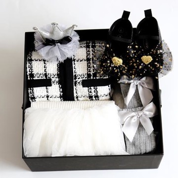 小香風嬰兒禮盒套裝女孩兒滿月衣服高檔公主裙女寶寶百天周歲禮服