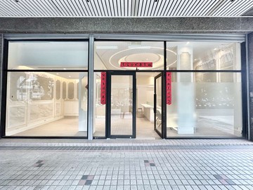 L.L｜南區｜8.5米大面寬｜百坪角間店面｜面公園｜台中市南區平順街