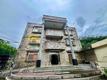 買房推薦【依山傍水】招財豪華合法大農舍｜適景觀咖啡｜苗栗縣頭份市水源路