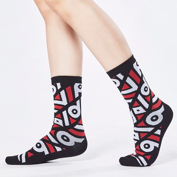 【圖騰系列】西西利圖織休閒款款中長襪