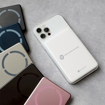 【贈送充電器組】Superthin固態防爆・磁吸行動電源5000mAh 暗夜黑