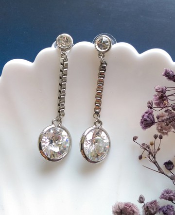 Vintage Jewelry 西洋古董飾品 銀色調 盒子鍊 飛碟圓鑽 針式耳環