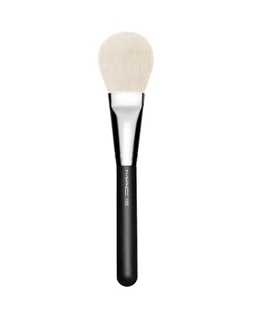 MAC 135S Large Flat Powder Brush