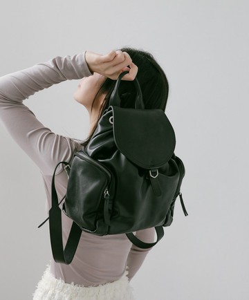 Supportingrole簡約時尚翻蓋真皮磁扣束口後背包 黑