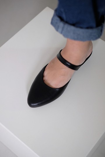 Bridge. (黑色) Black Mules | WL
