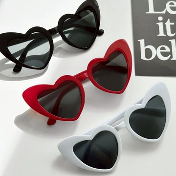 【Fee隔日到貨3色】美式復古感粗框愛心造型眼鏡🔥韓系眼鏡 平光眼鏡 黑框 無度數眼鏡 小臉眼鏡 素顏眼鏡 生日派對眼
