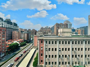 專簽✨【市政小別墅】市政府雙捷旁｜邊間三房正樓中樓｜台中市西屯區大墩十九街