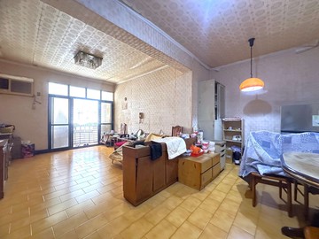 愛河邊綠園道近河濱國小大三房｜高雄市三民區市中一路