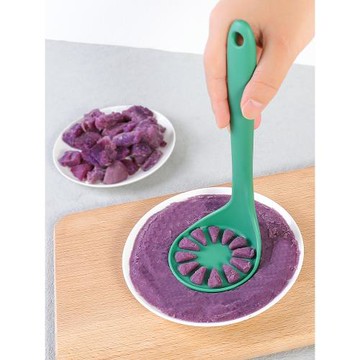 日本進口土豆壓泥器薯泥按壓器嬰兒輔食果泥搗碎研磨器小號倒泥勺