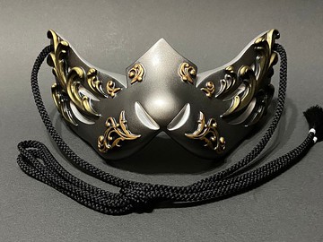 狐狸面具半哥德版，金屬銀