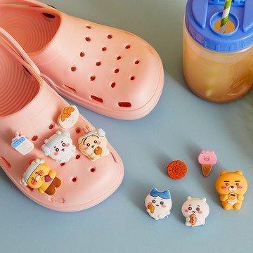 Chiikawa X Kakao Friends  吉伊卡哇聯名 鞋扣 洞洞鞋