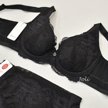 曼黛瑪璉 新品 現貨 大波 R62172【C-F罩杯】內衣 黑ML 喬妮內衣專賣