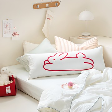 [Shez Home] DTP超細纖維直筒型長抱枕+枕芯套組 我的兔子象牙白 38 x 100 cm  象牙白紅線條兔款  枕套(38 x 100cm)+枕芯(37 x 110cm)