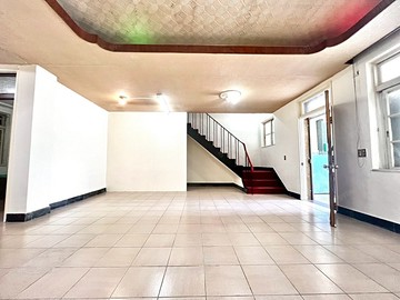 大降價大透天√住辦皆宜★土地有32坪超實用｜台北市士林區士東路