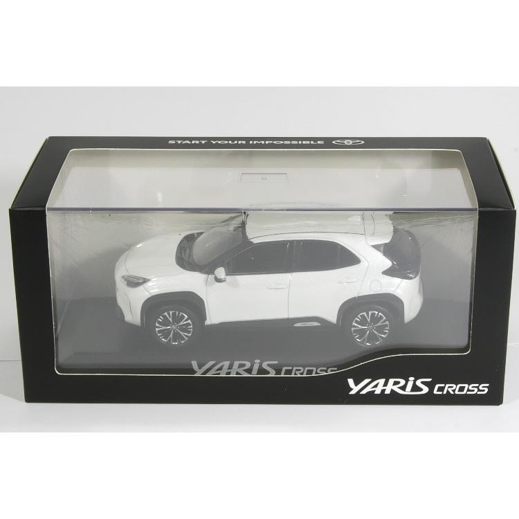 楽天市場】トヨタ特注 1/30 トヨタ ヤリスミニカー ＜070＞ ホワイトパールクリスタルシャイン1/30 TOYOTA YARIS :  Reowide モデルカー カタログ SHOP