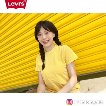 Levis Fresh夏日水果吧系列 女款 短袖T恤 / 純天然植物染色工藝 / 精工刺繡Logo / 檸檬黃