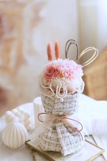 櫻花粉淺粉永生康乃馨小香花束