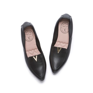 我的旅行日記  簡約小V釦羊皮增高平底樂福鞋 黑 (503043)