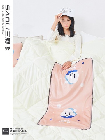 三利抱枕被子兩用辦公室午睡車載空調小毯子汽車用靠枕枕頭二合一