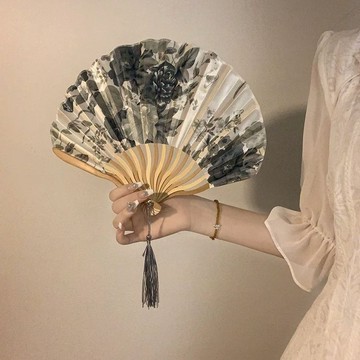 🔥臺灣出貨🔥【30天熱銷2227件】小扇子折扇古風ins中國風漢服古典舞蹈古裝折疊擺拍道具貝殻竹扇
