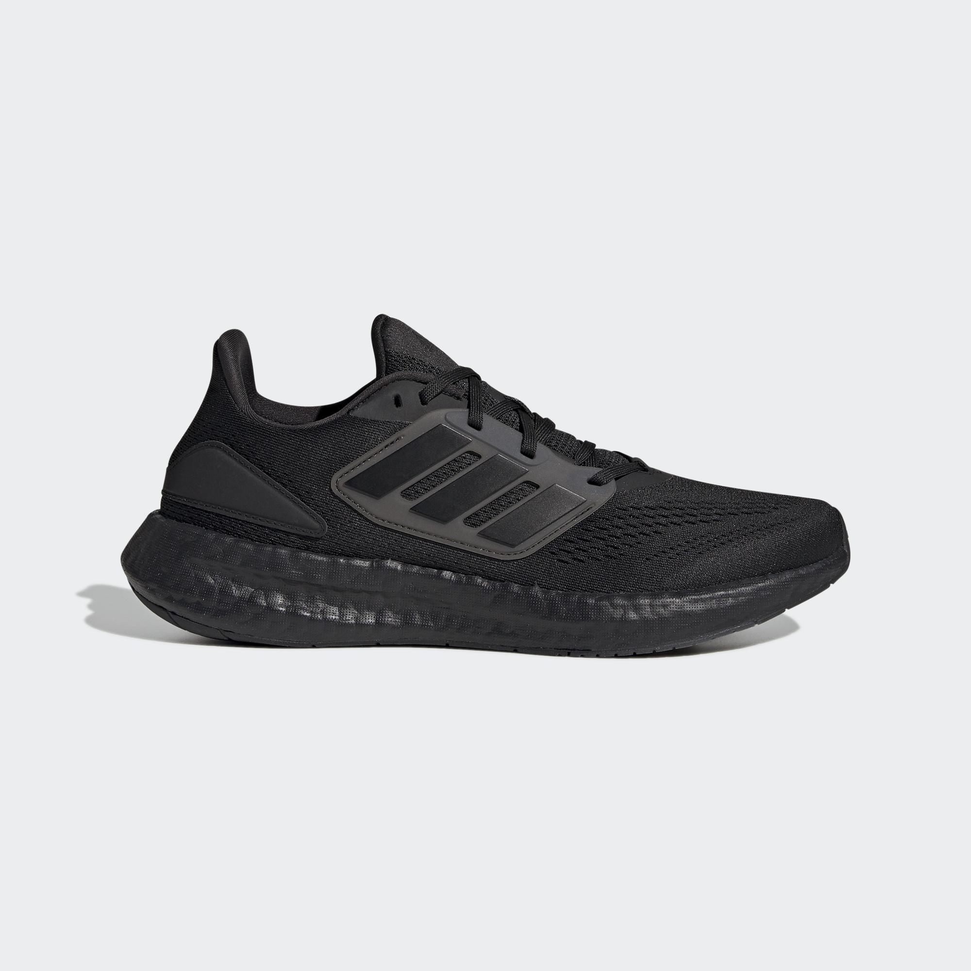 Pureboost 22 跑鞋