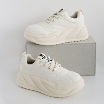 moz瑞典 駝鹿 漢堡 厚底休閒鞋(奶白)