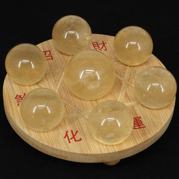 【吉祥開運坊】【黃水晶七星陣  附孟宗竹底盤 開運 招財 偏財】淨化