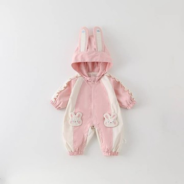 嬰兒連體衣春秋款外出服女寶寶沖鋒衣軟殼秋裝新生兒衣服2025新款鑫弘-素時衣櫥