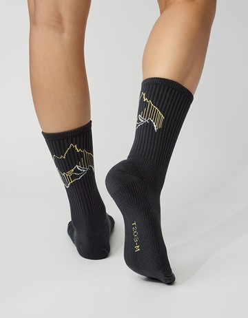 山巒高筒登山襪- 深灰