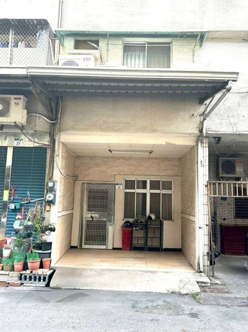 【仁武竹後台朔前】翻新美寓1+2樓 /騎樓可停汽車｜高雄市仁武區大禮街