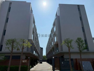 楠梓高京藏玥併排雙車美墅｜全新未住｜鄰高科大橋科｜高雄市楠梓區芎蕉一街