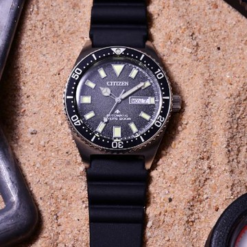 【CITIZEN】星辰 Promaster NY0120-01E 膠錶帶 機械男錶 兩百米潛水錶 黑/銀 41mm