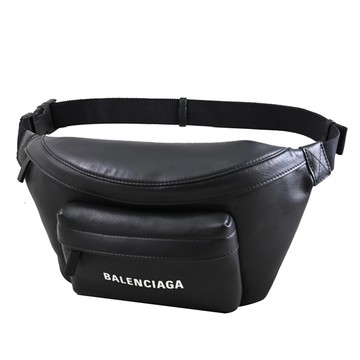 BALENCIAGA 巴黎世家 552375 Everyday 燙印LOGO斜背胸口包/腰包.黑