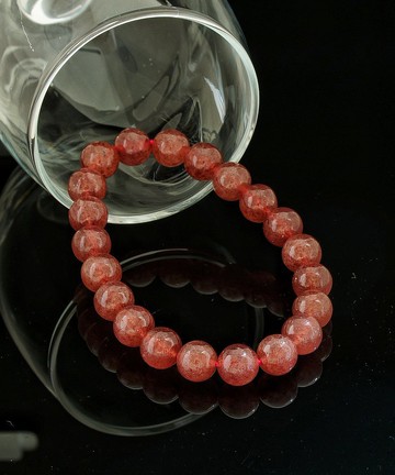 紅草莓晶 9.6mm 手鍊 (Strawberry Quartz Bracelet)