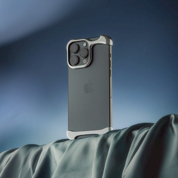 Arc Pulse iPhone 16 Pro 系列 手機殼 鏡面銀 iPhone 16 Pro