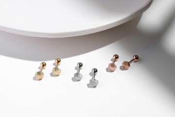 幾何切割。轉珠耳環