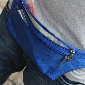 PS MALL旅行手機證件登機小腰包 1入(顏色隨機出貨)