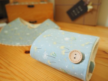 彌月禮盒 手作蒲公英小黃花嬰兒小孩保暖圍巾及口水肩套裝