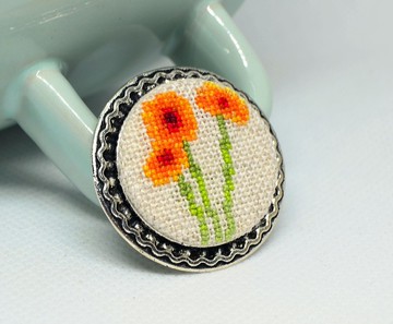 橙色花朵刺繡胸針 花卉自然首飾 手工製作的女士禮物