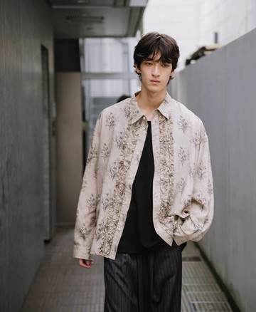 日系復古 花色木耳邊襯衫