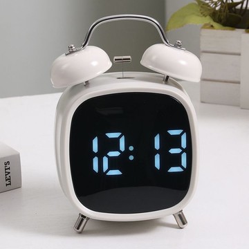 🔥【超大音量】金屬打鈴鐘 強力鬧鐘 起牀困難戶神器 LED顯示時鐘 附日期溫度 臺灣出貨