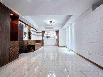 【公園第一排｜永久棟距】靜巷三房車位｜近桃園車站｜桃園市桃園區樹林九街