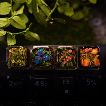 4 件套 Hidden Forest 鍵帽套裝、Moss Nature 鍵帽、Natural Leaves 和 Moss