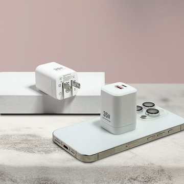 【MAGIPEA美極品】35W 二合一GaN氮化稼快速充電頭
