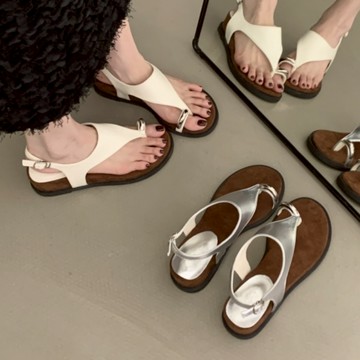 白鳥麗子 [現貨快出] 坡跟鞋 韓版皮革拼接金屬套趾楔型涼鞋