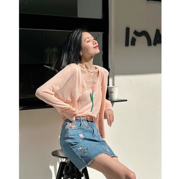 小香風針織開衫刺繡背心兩件套女春季高級感鹽系穿搭休閑減齡套裝