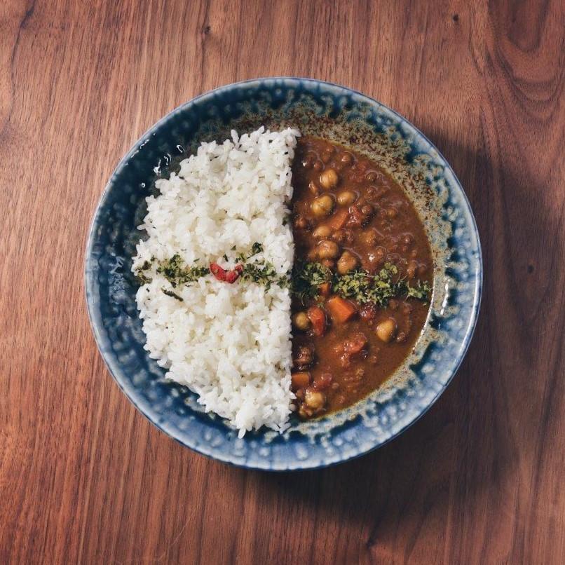 ２種お豆とたっぷり野菜の薬膳カレー［ヴィーガン ベジタリアン対応］