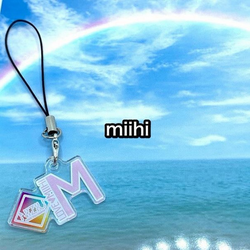 Niziuアクリルストラップ イニシャル マコ リク リマ リオ マヤ