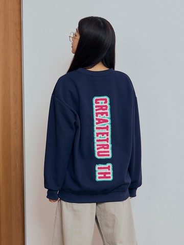 潮流撞色英文刺繡排版大學T